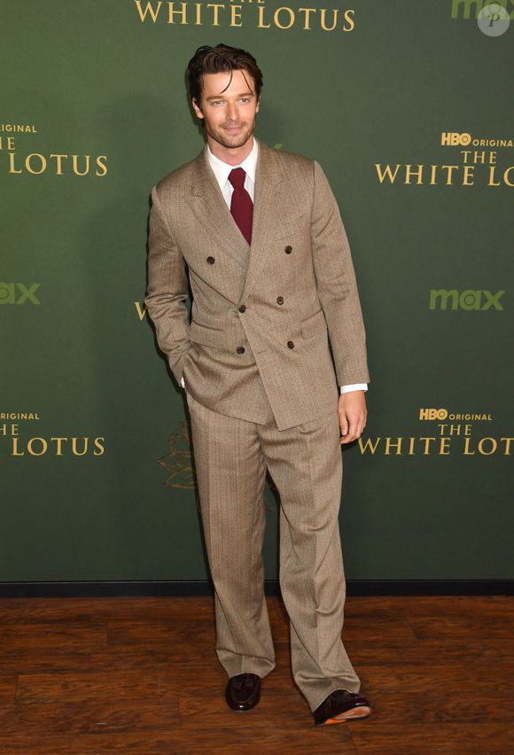 Le 16 février dernier, les cinéphiles ont d'ailleurs pu le retrouver dans le 3ème volet de "The White Lotus" dévoilé sur HBO. Dans cette série satirique, le trentenaire incarne l'odieux personnage de Saxon Ratliff. 


Patrick Schwarzenegger lors de la première de la série originale de HBO « The White Lotus » Saison 3 au Paramount Theatre le 10 février 2025 à Los Angeles, Californie. (Photo Press Service / BESTIMAGE);