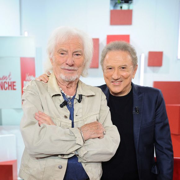 Exclusif - Hugues Aufray et Michel Drucker lors de l'enregistrement de l'émission "Vivement dimanche" à Paris, FRanxce, le 9 septembre 2025 et diffusée le 12 octobre 2025 sur France 3. © Guillaume Gaffiot/Bestimage