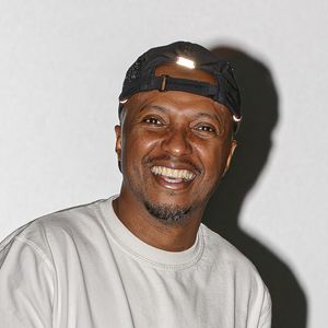 Soprano est bien installé en famille !

Exclusif - Soprano à l'avant-première du film "Marius et les gardiens de la cité phocéenne" au Kinepolis de Lomme.

Photo : Stéphane Vansteenkiste / Bestimage