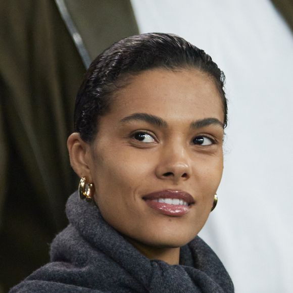 Tina Kunakey - Célébrités dans les tribunes lors du quart de finale aller de Ligue des champions: Le PSG s'est incliné à domicile face au FC Barcelone (2-3) au Parc des Princes à Paris le 10 avril 2024. © Cyril Moreau/Bestimage