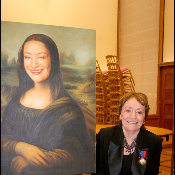 Archives - Annie Girardot (qui recevait à cette occasion la médaille d’or de la ville de Puteaux) – Soirée à la mairie de Puteaux au profit de l’association « Dessine moi un mouton » contre le sida.

Photo : BALDINI / BESTIMAGE