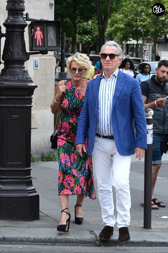 Il faut dire que cette passion commune pour la danse, et plus particulièrement pour le rock, ne date pas d'hier pour le couple.

Sophie Davant et son compagnon William Leymergie - Mariage de Claude Lelouch à la mairie du 18ème à Paris. Le 17 juin 2023