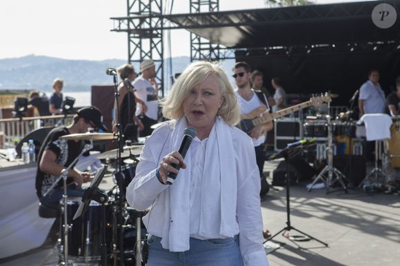 Exclusif - Michèle Torr - Concert Enfant Star & Match à la pinède Gould à Juan Les Pins, France, le 8 juillet 2017. © JLPPA/Bestimage
