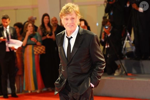 Sibylle Szaggars était aux côtés de l'acteur jusqu'à son dernier souffle. 

Robert Redford - Les célébrités arrivent à la première de 'Our Souls At Night' lors du 74ème Festival International du Film de Venise (Mostra) le 1er septembre 2017. © BS / Bestimage