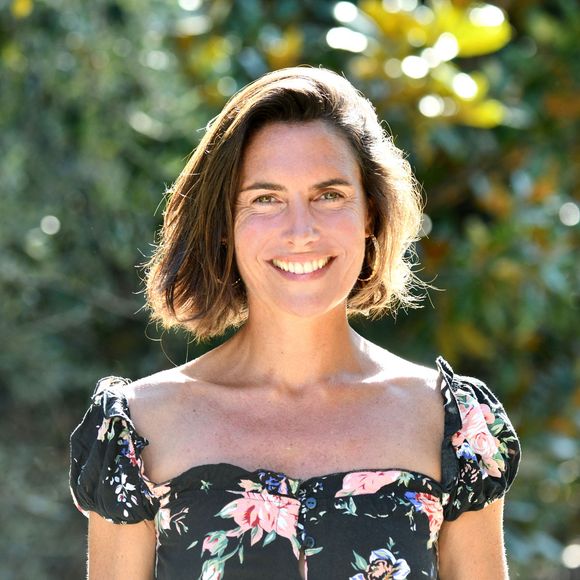 Alessandra Sublet a quitté la télévision après plus de 20 ans de carrière.

Alessandra Sublet - 25ème édition du Festival du Livre de Nice, sous la présidence d'honneur de J. Julliard, historien, essayiste et journaliste à Nice. © Bruno Bebert/Bestimage