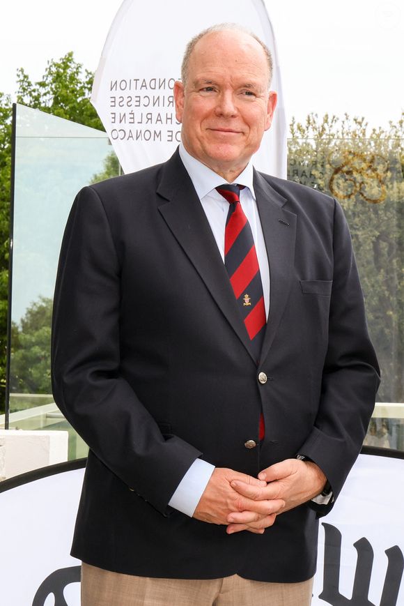 Le prince Albert II de Monaco et la princesse Charlène de Monaco lors de la remise des prix du Formula E Monte Carlo Tee-Prix Tournoi du Monte-Carlo Golf Club, à Monaco, le 13 mai 2026. Claudia Albuquerque/Bestimage
