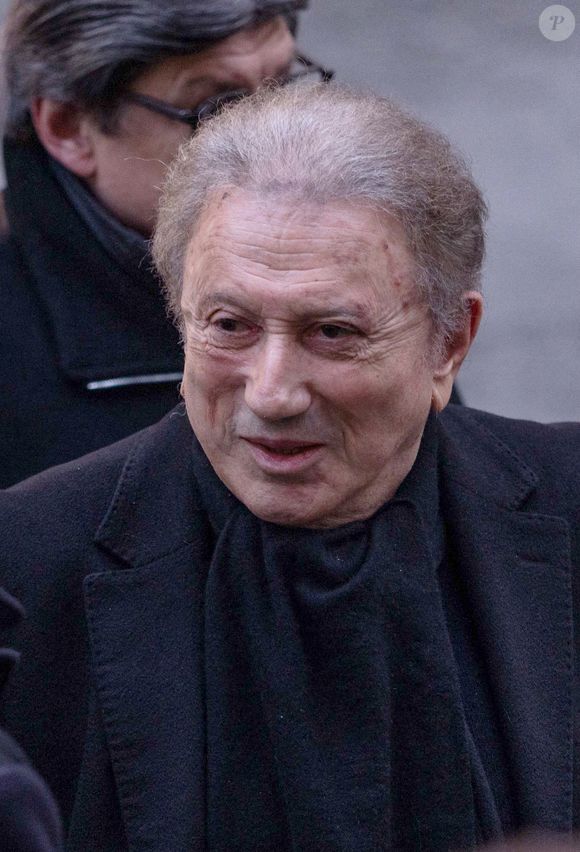 Michel Drucker lors de la messe en Hommage à Brigitte Bardot en l'église Saint-Roch à Paris, France, le 28 janvier 2025. © Julien Sarkissian/Bestimage