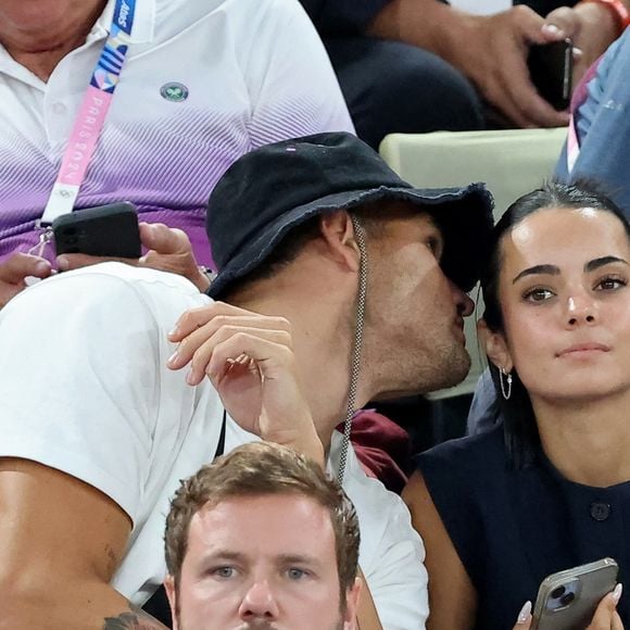 Florent Manaudou et Lola Dumenil - Les célébrités en tribunes pendant l'épreuve de basketball de Demi-Finale opposant la France à l'Allemagne lors des Jeux Olympiques de Paris 2024 (JO) à l'Arena Bercy, à Paris, France, le 8 août 2024. © Jacovides-Perusseau/Bestimage