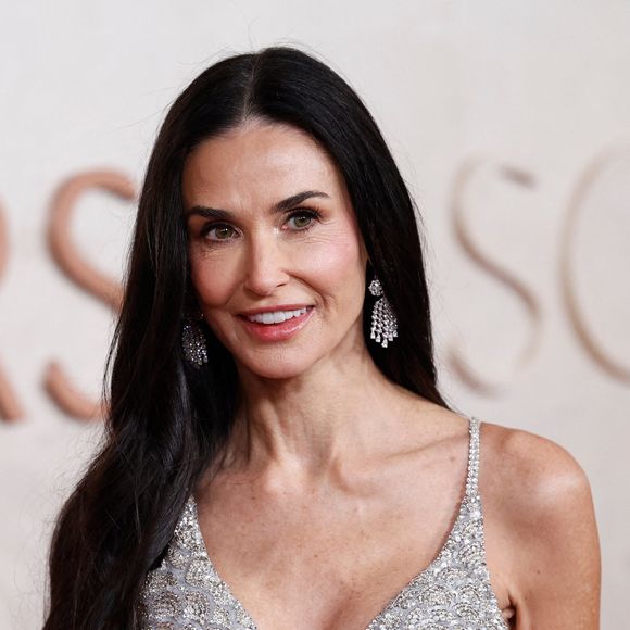 Côté actrice, ce n'est pas la favorite Demi Moore qui a remporté la victoire pour "The Substance"

Demi Moore lors de la cérémonie des Oscars le 2 mars 2025 à Los Angeles
©Abaca