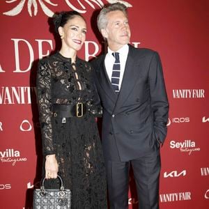 Emmanuel Philibert de Savoie partage la vie de Adriana Abascal depuis plusieurs mois. 

Adriana Abascal et Emmanuel Philibert de Savoie posent pour une séance photo pour Vanity Fair : La nuit du Pescaito pour la Foire d'avril 2025 à Séville, le lundi 5 mai 2025. Photo par Cordon / Bestimage