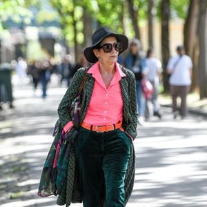 Caroline Loeb aux arrivées des obsèques de Catherine Ringer, la chanteuse des Rita Mitsouko, au cimetière de Montmartre, dans le 18ème arrondissement de Paris, France, le 19 septembre 2026. © Bestimage