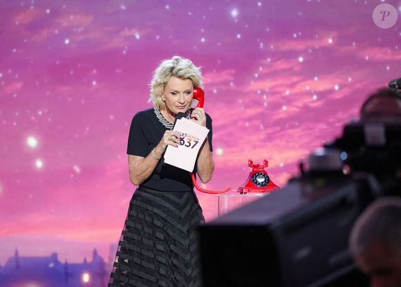 La présentatrice a récemment lancé sa propre chaîne sur YouTube

Sophie Davant lors de la deuxième soirée de la 39ème édition du Téléthon sur France 2 aux Studios du Lendit à Saint-Denis, France, le 6 décembre 2025. © Anne-Sophie Guebey/Bestimage