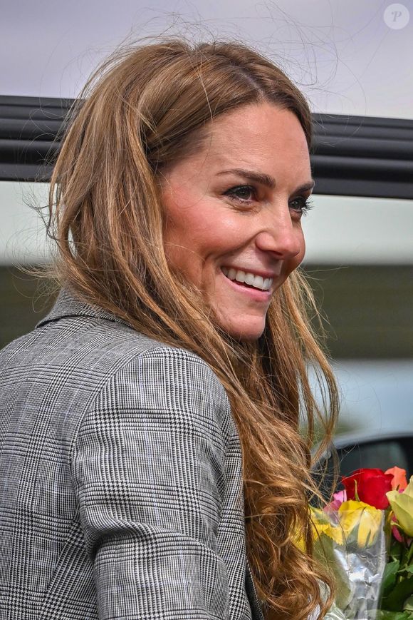 La Princesse de Galles, Kate Middleton, en visite à Marina Mill à Cuxton dans le Kent, une entreprise familiale britannique spécialisée dans la conception à la main et la sérigraphie de tissus d'ameublement, septembre 2025 @Backgrid UK/ Bestimage