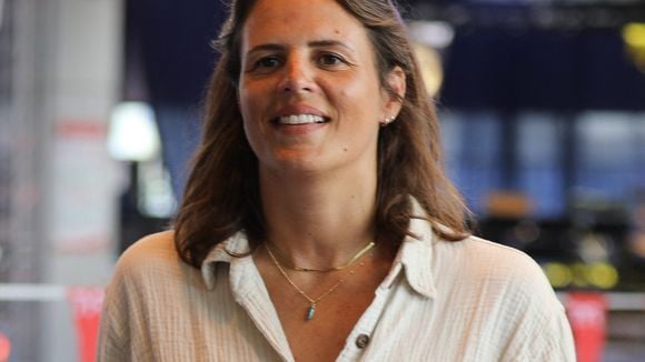 Laure Manaudou : Après sa première apparition à la télé à visage découvert, sa fille Manon profite d'un doux moment avec son père et sa petite soeur