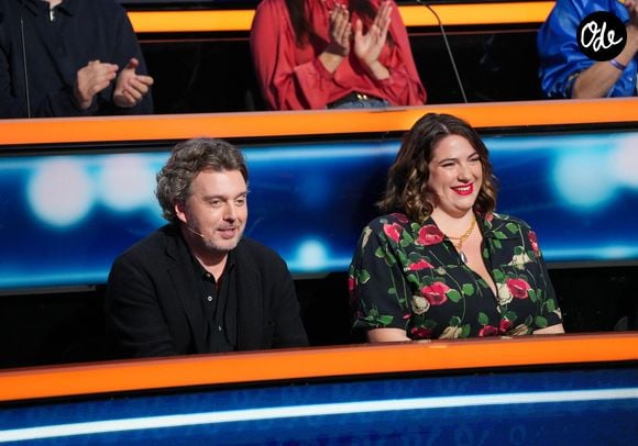 Alex Vizorek, Charlotte Gaccio lors de l'enregistrement de l'émission "100% Logique", présentée par Cyril Féraud et diffusée le 24 octobre sur France 2, à Paris, France, le 23 février 2026. © Anne-Sophie Guebey/Bestimage