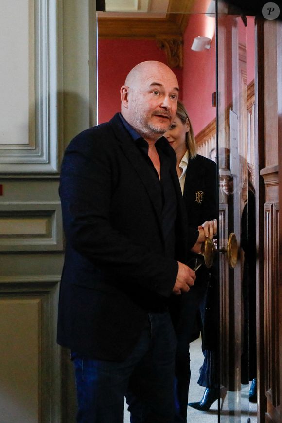 Suspendu de l'antenne après une enquête pour viol, Sébastien Cauet réclame en justice son retour sur NRJ au tribunal de commerce de Paris, France, le 18 mars 2024. © Christiophe Clovis/Bestimage
