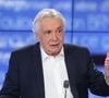 Très attaché à sa commune d'adoption, Michel Sardou se fait rare en public, privilégiant une vie paisible rythmée par quelques sorties dans les rues de Bormes-les-Mimosas. 

Photo : Domine Jerome/ABACA