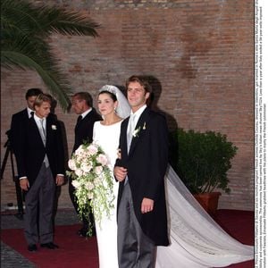 Emmanuel-Philibert de Savoie et Clotide Courau lors de leur mariage en septembre 2003.