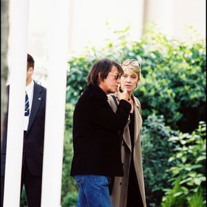 Archives - Jacques Dutronc et François Hardy à Paris pour la photo souvenir des 50 ans de Paris Match en 1999.