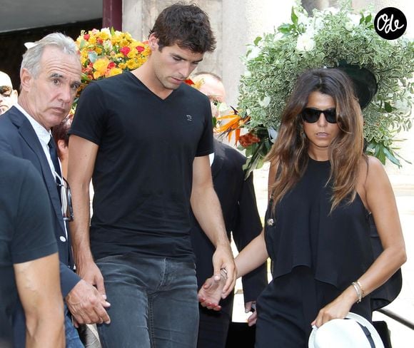 L’ancien international français mène depuis une vie discrète en Bretagne.

Yoann Gourcuff et sa compagne Karine Ferri - A Cannes, les sportifs rendent un dernier hommage à Tiburce Garou le 10 juillet 2015. Photo par Patrice Lapoirie / Nice Matin / Bestimage