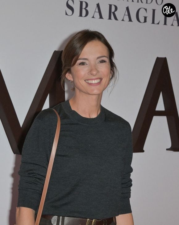 Isabelle Ithurburu lors du photocall de la première du film "Karma" au cinéma Pathé Palace à Paris le 13 octobre 2026. © Alexandre Fay / Pixplanete / Bestimage