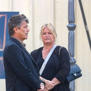 Emmanuel Carrère et sa soeur Marina (Enfants de la défunte) - Obsèques de l'académicienne Hélène Carrère d'Encausse en l'église Saint-Germain-des-Près à Paris. Le 11 août 2023