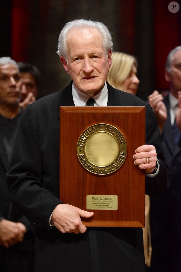 Le réalisateur américain Michael Mann reçoit le prix du Festival Lumière 2025 de Lyon, France, le vendredi 17 octobre 2025. © Romain Doucelin/Bestimage.