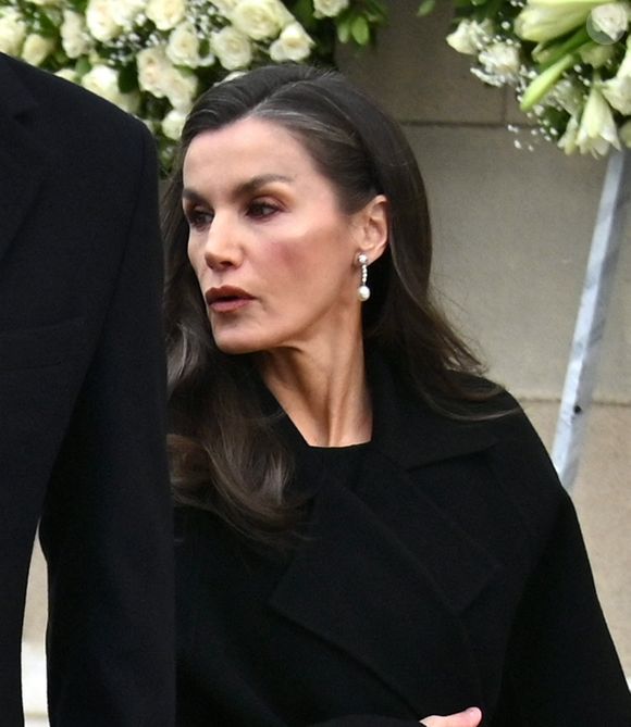 Athènes, GRÈCE La famille royale espagnole arrive à l'église métropolitaine d'Athènes pour les funérailles des Princes Irène de Grèce et du Danemark.



Sur la photo : La famille royale espagnole arrive à l'église métropolitaine d'Athènes pour les funérailles de la princesse Irène de Grèce.