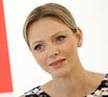 Elle est montée sur scène pour féliciter les enfants et les bénévoles.


La princesse Charlène de Monaco lors de la journée de la sécurité aquatique à la piscine du stade Louis II à Monaco le 8 juin 2025. Photo by Dominique Jacovides/Pool/ABACAPRESS.COM