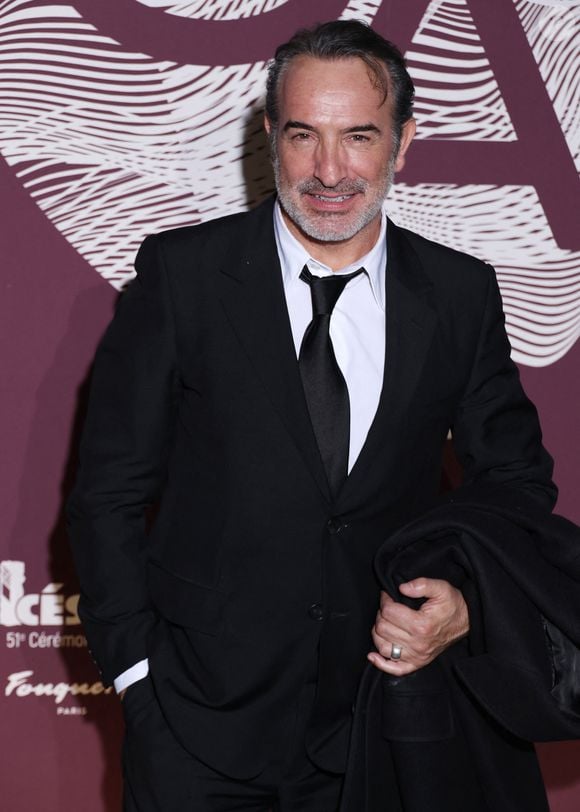 Jean Dujardin au photocall du dîner de la 51ème cérémonie des César au Fouquet's à Paris, France, le 27 février 2026. © Denis Guignebourg/Bestimage