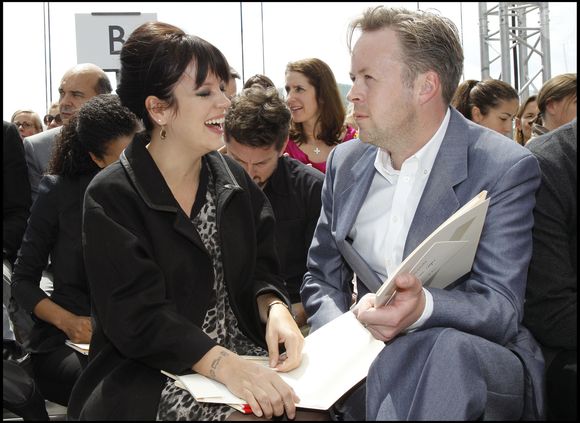 nés de son couple passé avec Sam Cooper.

Lily Allen et Sam Cooper au défilé Vuitton à Paris en 2012
©BERTRAND RINDOFF PETROFF / BESTIMAGE