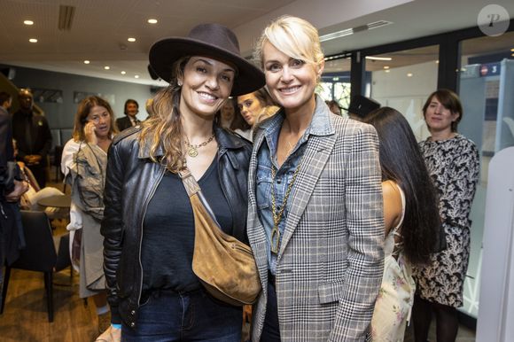 Laeticia Hallyday et Gwendoline Hamon lui ont apporté un soutien émouvant.

Nadia Fares, Laeticia Hallyday - Inauguration du "Johnny's Bar" à l'AccorHotels Arena Paris Bercy à Paris, à l'occasion du concert hommage à Johnny Hallyday. Le 14 septembre 2021. © Borde-Jacovides-Moreau / Bestimage