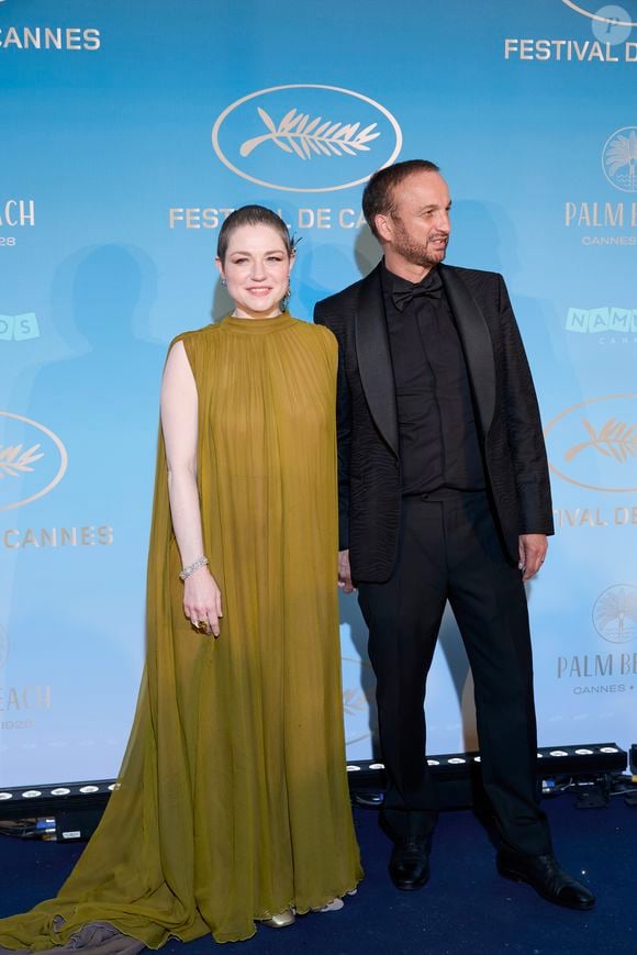 Emilie Dequenne et son mari Michel Ferracci - Photocall du dîner d'ouverture du 77ème Festival International du Film de Cannes, au Carlton. Le 14 mai 2024
© Borde-Jacovides-Moreau / Bestimage