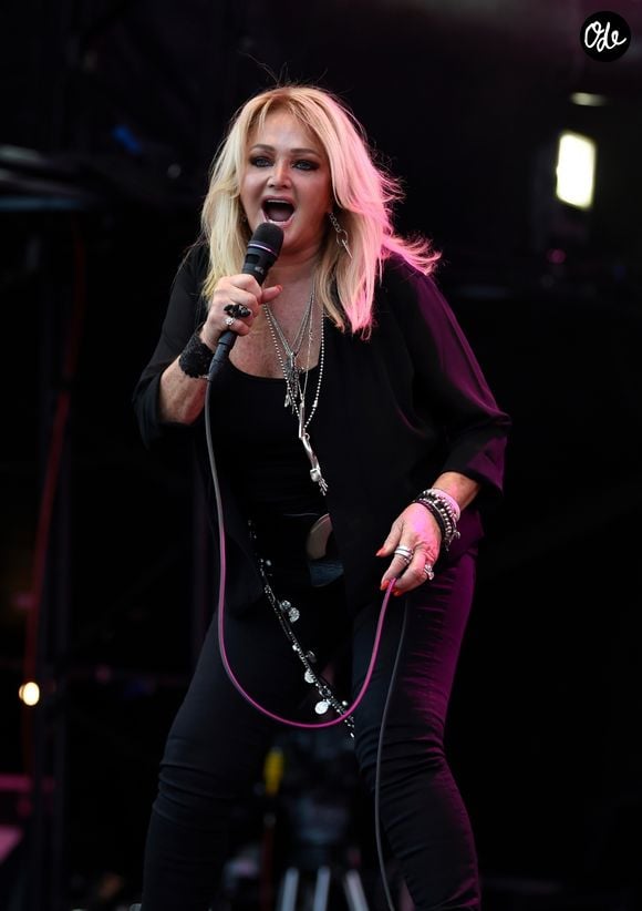 Bonnie Tyler en concert au festuival Rewind à Macclesfield, Royaume Uni, le 5 août 2018. Backgrid UK/ Bestimage