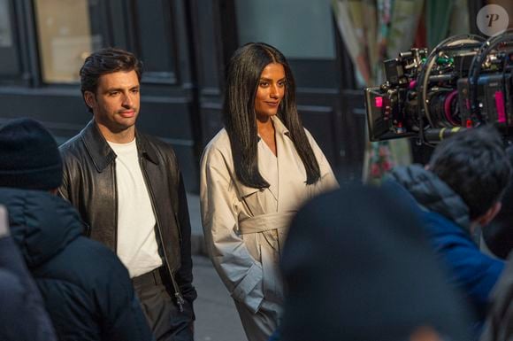 Genevieve Chenneour s'est fait connaître dans "La chronique des Bridgerton" aux côtés d'Ashley Simone.

Tournage pour L'Oréal Paris avec l'actrice britannique Simone Ashley (Sex Education, La Chronique des Bridgerton et Carlos Sainz Jr. (Pilote automobile espagnol) à Paris, France, le 11 février 2025.

Yehiel Chekroune / Bestimage