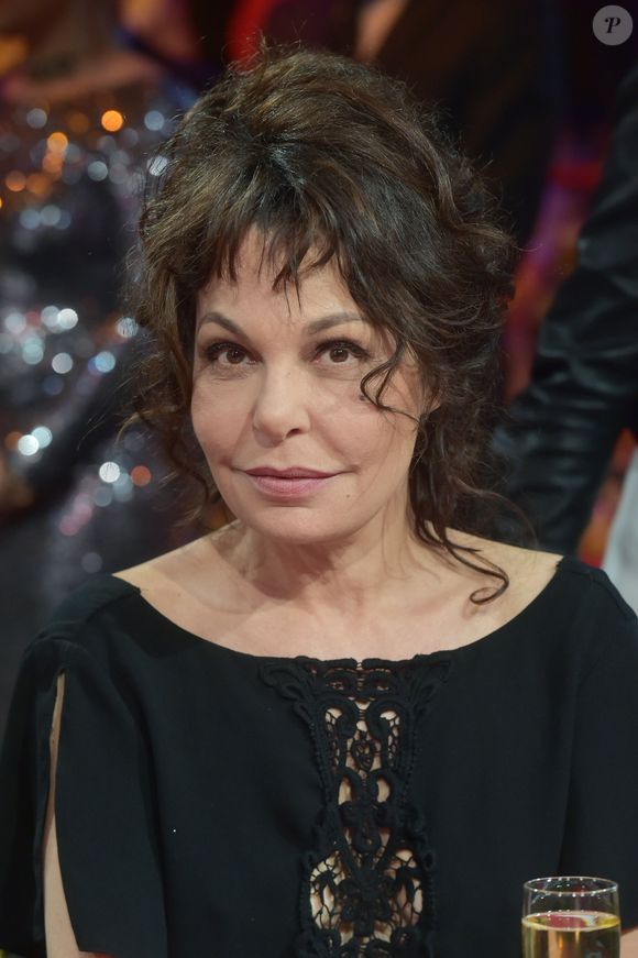 Exclusif - Isabelle Mergault - Enregistrement de l'émission "Le plus grand cabaret du monde" à La Plaine Saint-Denis, diffusée le 8 avril 2017. Le 4 avril 2017. © Giancarlo Gorassini / Bestimage