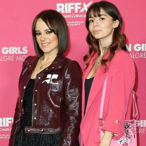 Aujourd'hui, l'artiste affiche un look radicalement différent de ses débuts dans les années 2000.
Alizée (Alizée Jacotey) avec sa fille Annily Chatelain - Première du film "Mean Girls" au Grand Rex à Paris le 8 janvier 2024. © Coadic Guirec/Bestimage