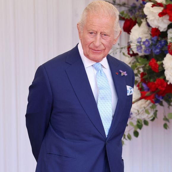 Si les conseillers de Charles se sont apparemment entretenus avec ceux du prince Harry, un réchauffement des relations est-il probable ?

Le roi Charles III d'Angleterre et la reine consort Camilla accueillent le président Emmanuel Macron et sa femme Brigitte Macron à  Datchet Road le 8 juillet 2025.

© Chris Jackson / Pool / Julien Burton via Bestimage