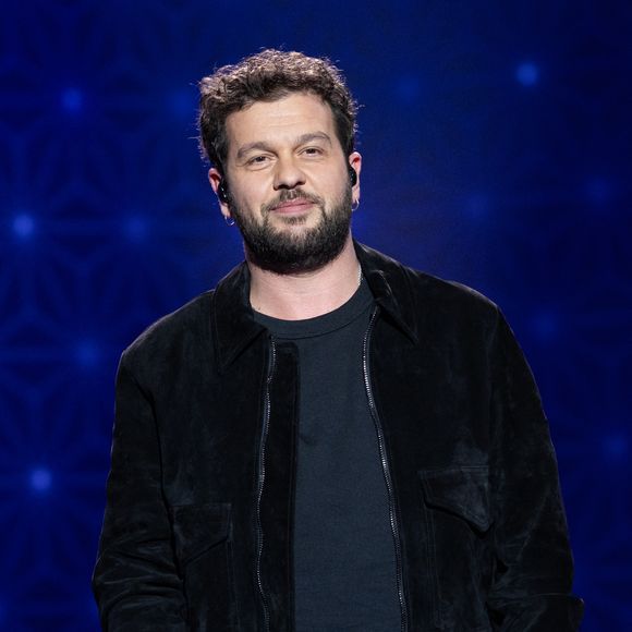 Claudio Capeo pour les surprises de l'enregistrement de l'émission "La Boîte à secrets", présentée par F.Bollaert et diffusée le 16 janvier 2026 sur France 3, dans les studios du Lendit à Saint-Denis, France, le 16 décembre 2025. © Cyril Moreau/Bestimage
