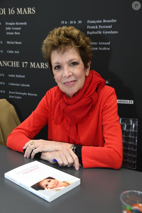 La faute a des déclarations de Catherine Laborde dans l'un de ses ouvrages
Catherine Laborde - Salon du Livre à la Porte de Versailles de Paris, le 17 mars 2019. © Lionel Urman/Bestimage