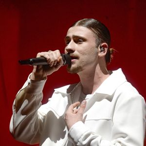 Pierre Garnier lors du concert de la Star Academy à Lyon, France, le 15 mars 2024. © Sandrine Thesillat/Panoramic/Bestimage