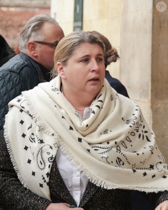 Stephanie Le Quellec assistant à la cérémonie d'enterrement de Jean-Luc Petitrenaud à l'église Saint-Pierre du Gros Caillou dans le 7e arrondissement de Paris, France, le 17 janvier 2025. Jean-Luc Petitrenaud, critique gastronomique et personnalité de la télévision française, est décédé le 10 janvier à l'âge de 74 ans. Photo par Nasser Berzane/ABACAPRESS.COM