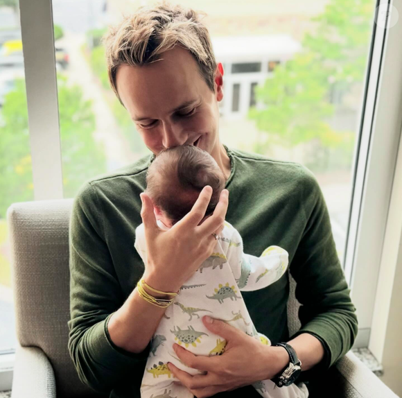 L'été dernier, il est devenu papa d'un petit garçon prénommé Tim
Cyril Féraud est l'heureux papa de Tim