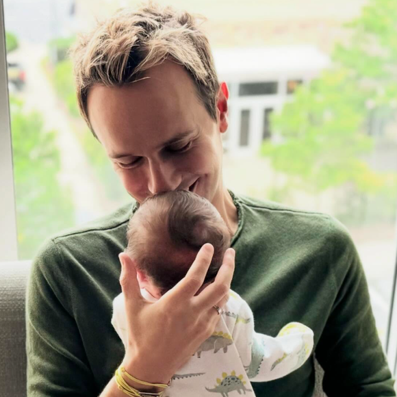 L'été dernier, il est devenu papa d'un petit garçon prénommé Tim
Cyril Féraud est l'heureux papa de Tim