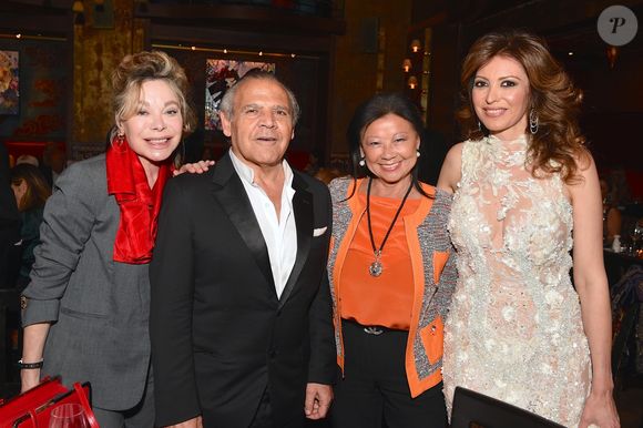 de pratiquer un acte médical nécessitant la présence physique des patientes.

Exclusif -  Grace de Capitani, Sydney Ohana, Madame le maire du 8ème arrondissement Jeanne d'Hauteserre et Daniela Benhamou - Présentation de la collection privée de Lingerie de luxe et Couture de la boutique "Daniella in Love" (de D. Benhamou ) à sa boutique de la rue Boissy d'Anglas et au Buddah Bar. Collection comprenant les marques Cosabella, Raffaela D'Angelo, Andres Sarda, Impudique et Agua Bendita.
D. Benhamou et sa fille Dana Benhamou sont habillées par Jean-Paul Benielli et bijoux de Edouard Nahum.  © Erez Lichtfeld/Bestimage