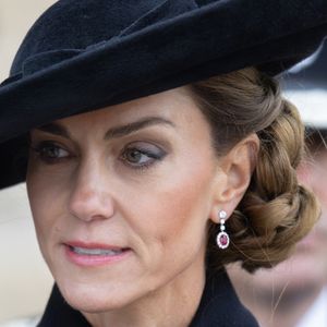 Catherine Kate Middleton, princesse de Galles, assiste à la cérémonie du souvenir de l'Armistice, au National Memorial Arboretum, à Burton-on-Trent, dans l'East Staffordshire le 11 novembre 2025. Photo par Arthur Edwards / Pa Photos / Bestimage