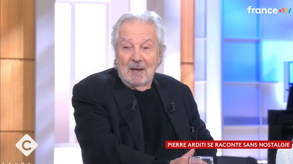 "Je ne dors plus à cause de ça" : Pierre Arditi, cette phrase qui avait vocation à le "rassurer" a finalement eu l'effet inverse
