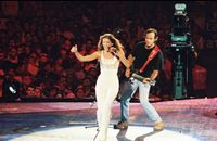 Jean-Jacques Goldman sur sa chance et sa malchance de connaître Céline Dion ©France 3

Archives - Céline Dion & Jean-Jacques Goldman au stade de France à Paris