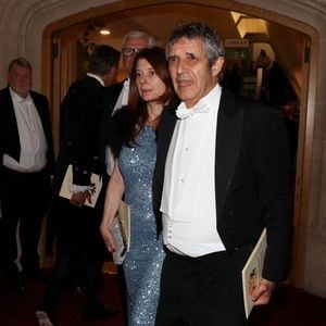 Une soirée que tous les couples n'ont pas la chance de vivre !

Exclusif - Julien Clerc et sa compagne Hélène Grémillon arrivent au banquet d'état au Guildhall à Londres en marge de la visite du couple présidentiel français au Royaume Uni le 9 juillet 2025.

© Dominique Jacovides / Bestimage