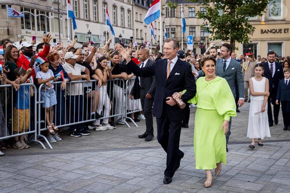 44 ans de mariage plus tard, 5 enfants et 8 petits-enfants plus tard, le destin lui a prouvé qu'elle avait eu raison de s'écouter

Le grand-duc Henri de Luxembourg, la grande-duchesse Maria Teresa de Luxembourg pour les célébrations de la fête nationale et pour le 25e anniversaire de règne du grand duc Henri le 22 juin 2025  Dana Press / Bestimage